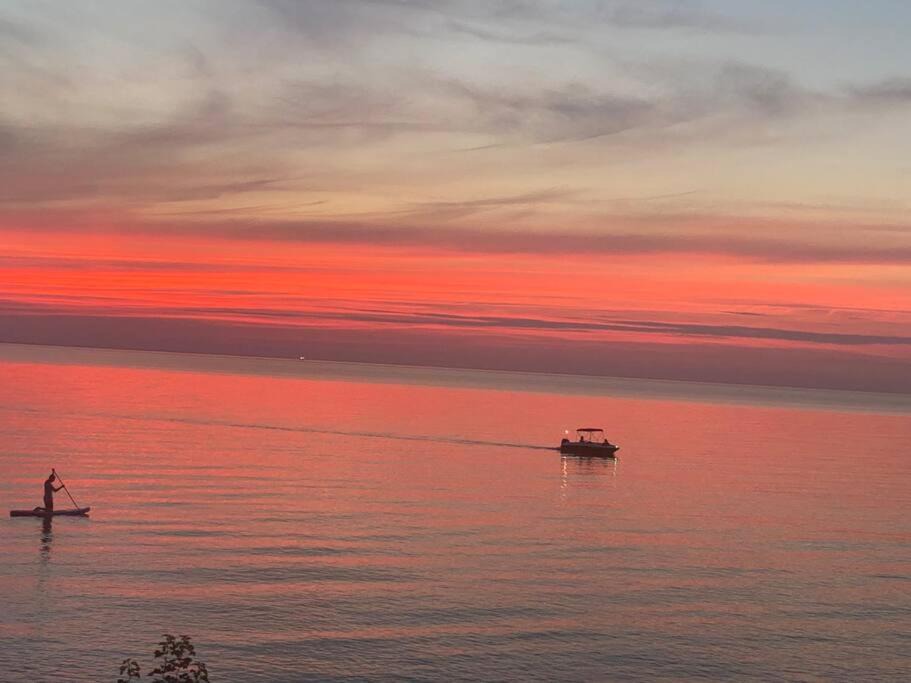 Brights Grove House | Modern Beach House long stay discounts