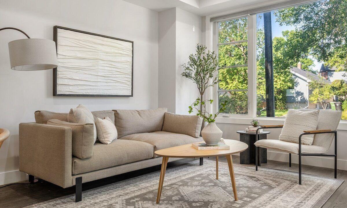 Crescent Heights House | Modern Mediterranean 4BR near Downtown w/Cable