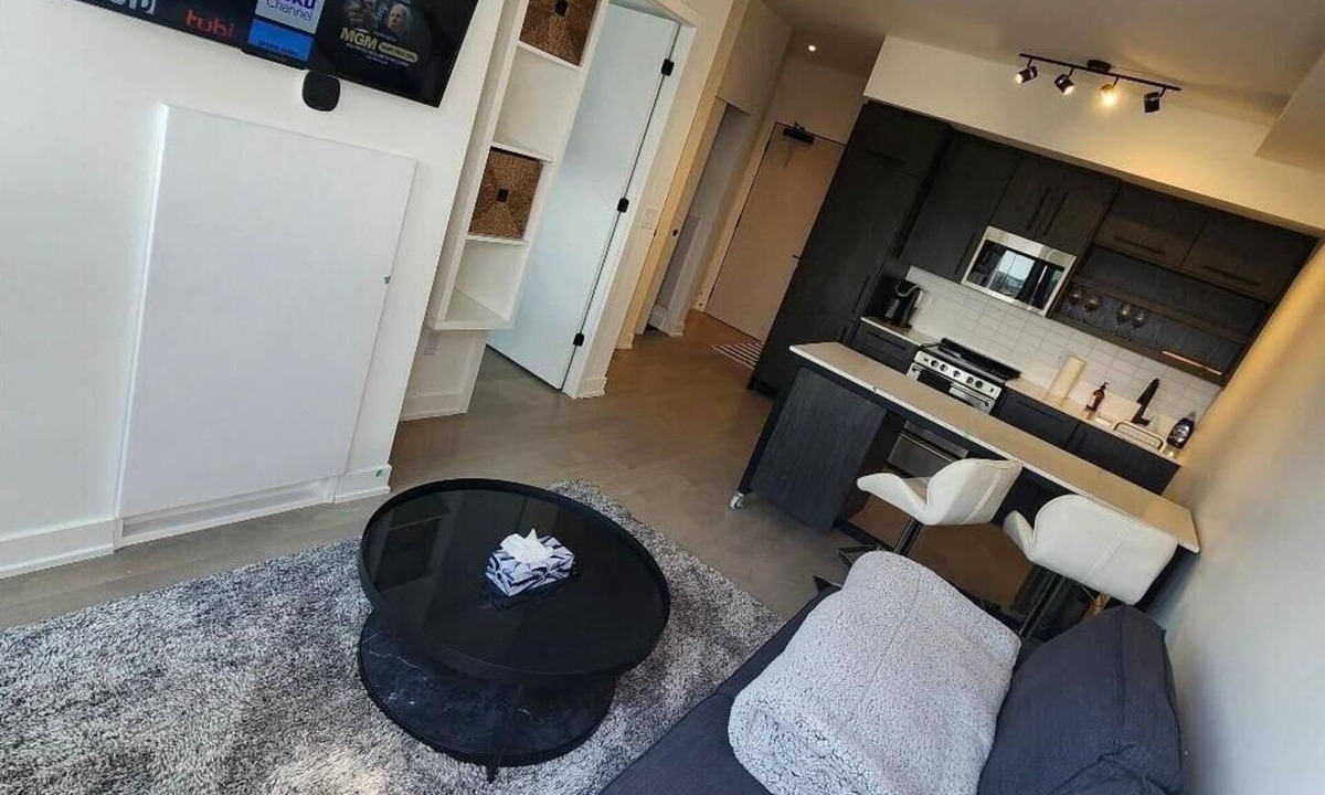 Sandy Hill Apartment | Modern new condo in the heart of downtown - Full furnished
