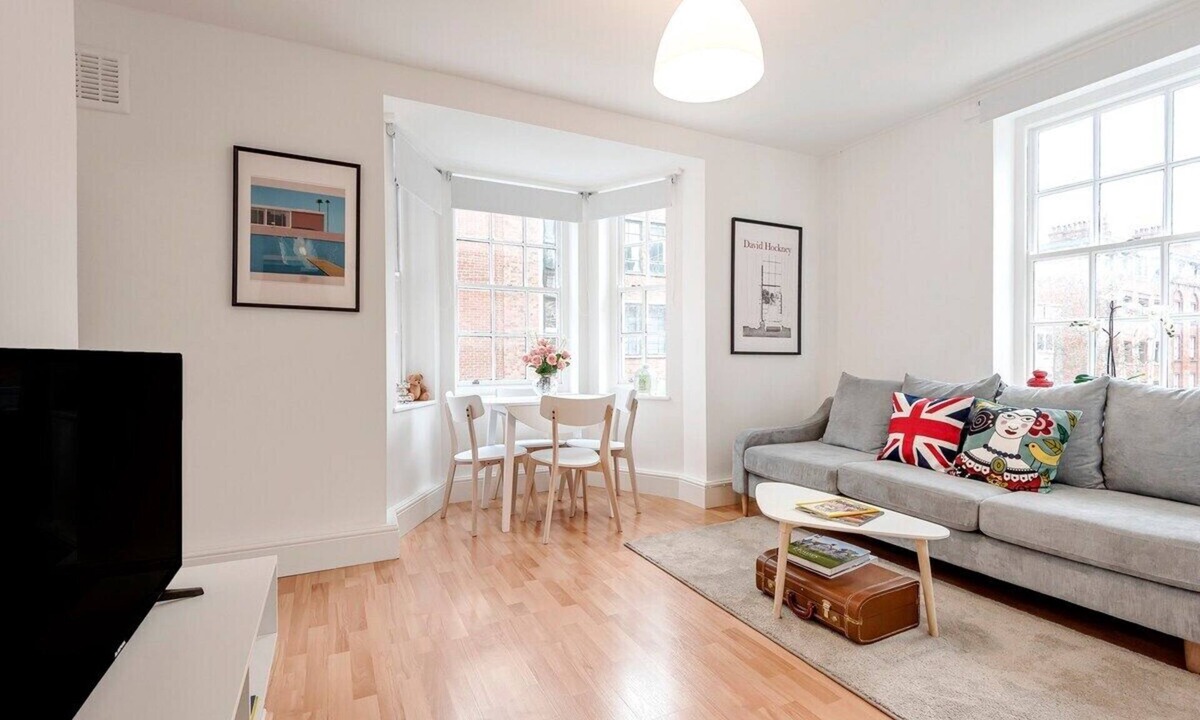 Vincent Square Apartment | Modern One Bedroom Victoria Apartment