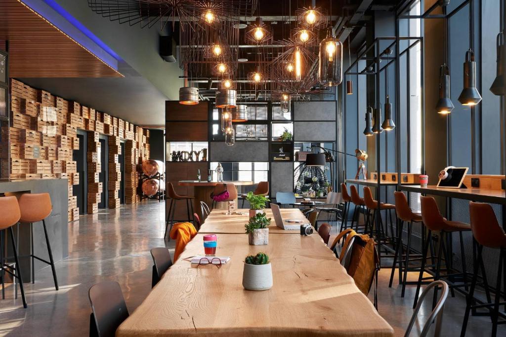 Tollcross Hotel | Moxy Edinburgh