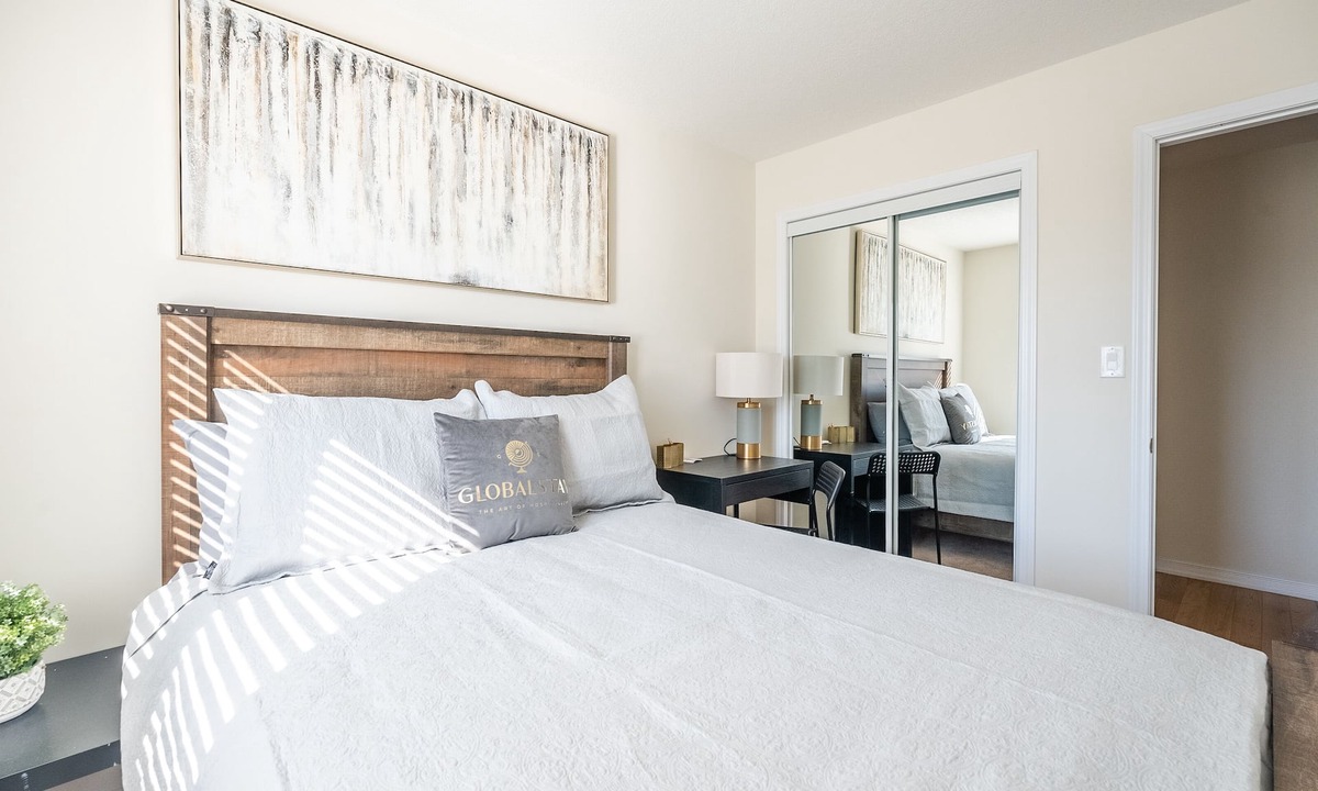 Thorold Apartment | New 3BR Townhouse, Minutes to Niagara Falls and Brock University by GLOBALSTAY