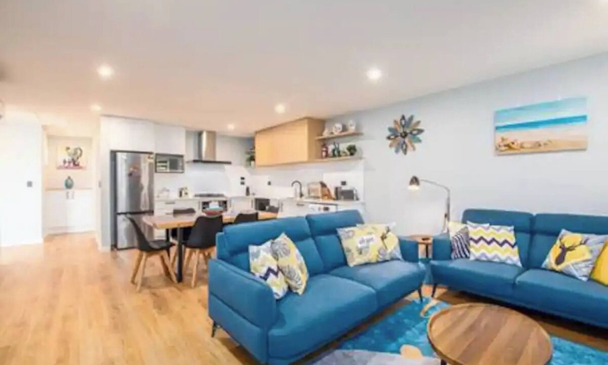 Tekapo Apartment | New, family friendly warm/3bedroom3bathroom/kingbed, mountain view/unitB