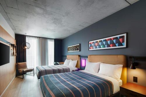 ByWard Market Hotel | New Moxy Ottawa Downtown