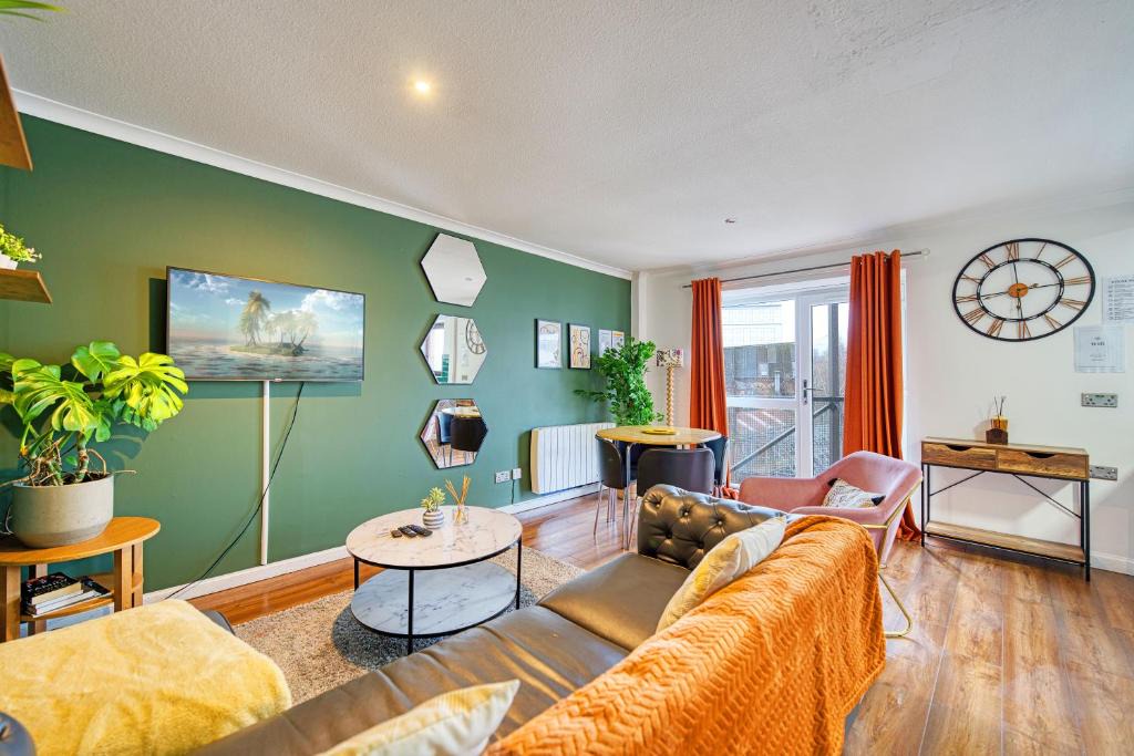 Finnieston Apartment | New Slick Finnieston Pad w/Free Parking