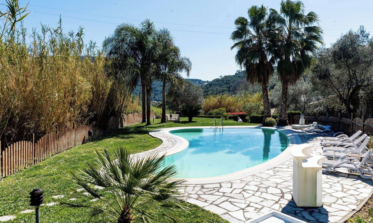 Costa dʼOneglia Apartment | Nice apartment for 4 guests with A/C, WIFI, pool, TV, terrace and pets allowed