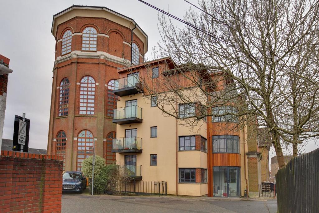 Braintree Apartment | Niche Water Tower Apartments