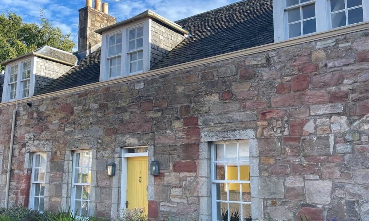 West Wemyss House | No 1 Stable Yard, Wemyss Castle Estate