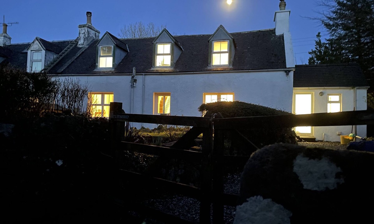 Greshornish Cottage | No 4 old Post Office Row, Isle of Skye