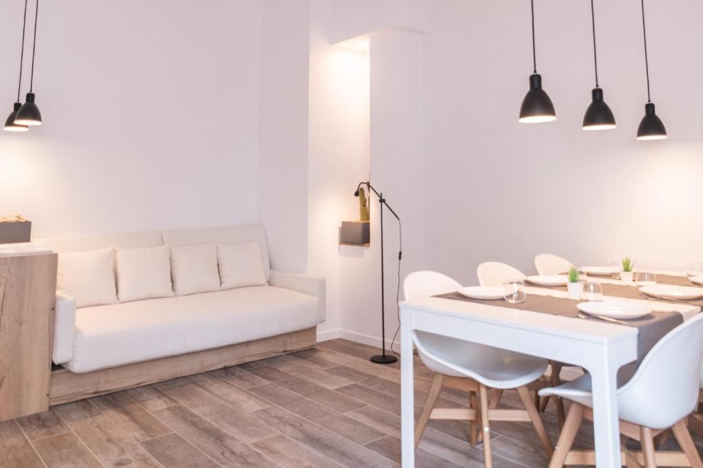 Sant Feliu de Guixols Apartment | NUEVO luminoso y con terrazas junto a la playa