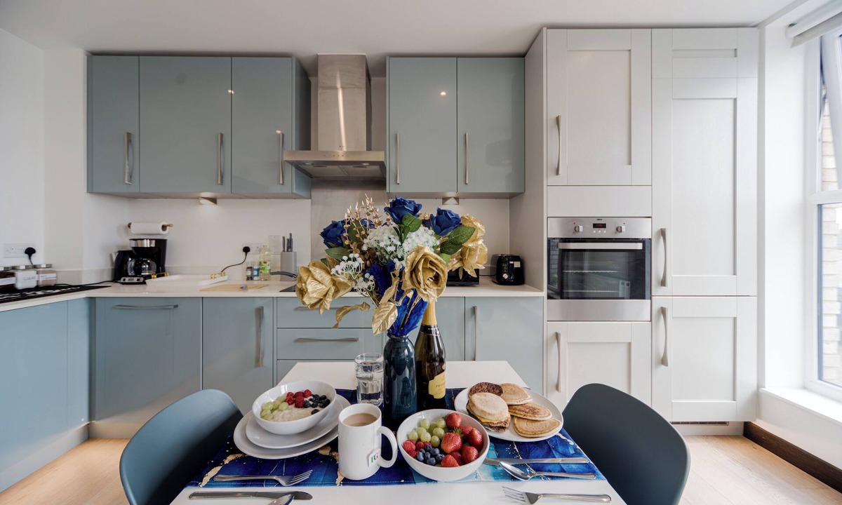 Dartford Apartment | Oasis 2 bed Apartment with Direct trains to London and Mins from Bluewater Mall