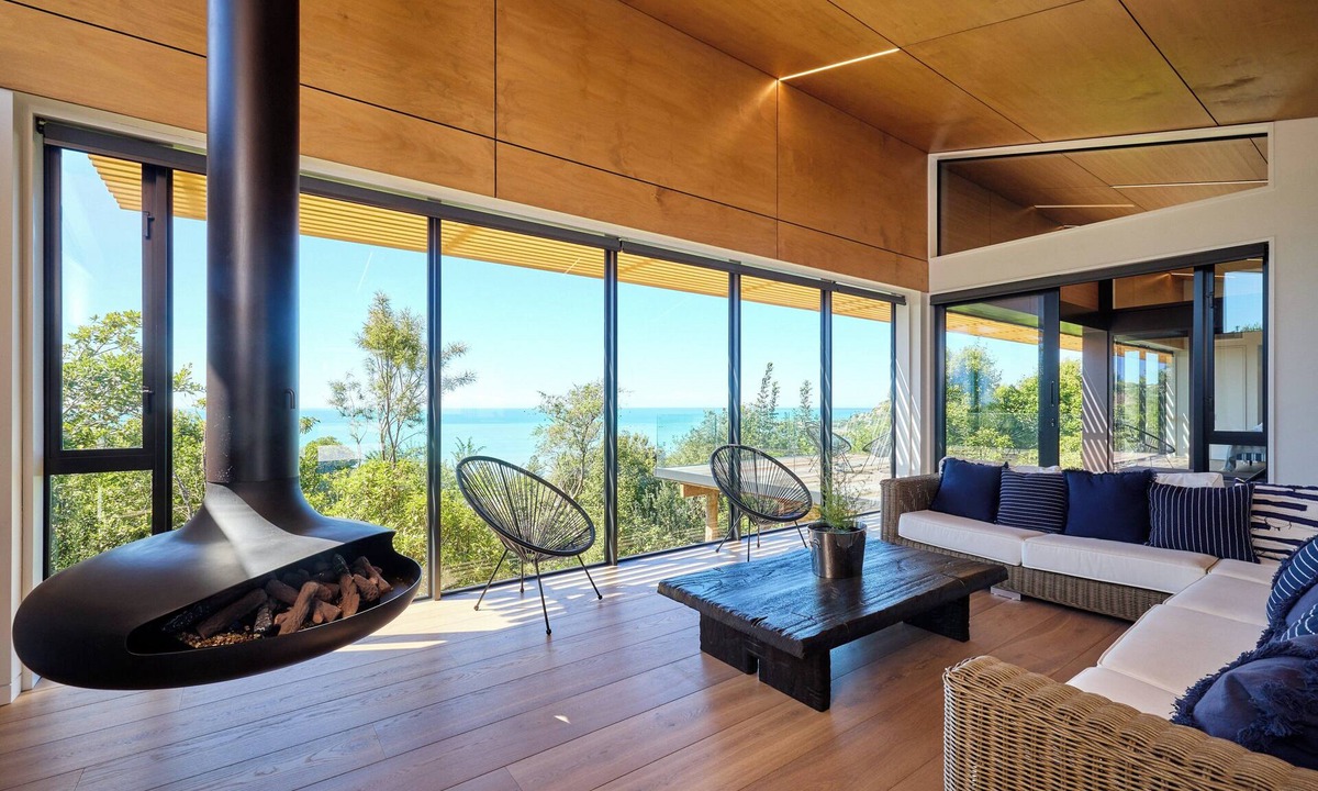 Kaikoura House | On The Edge | Luxury - KK43111