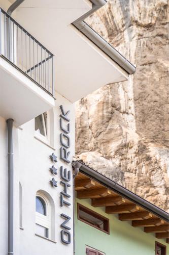 Arco Hotel | On The Rock