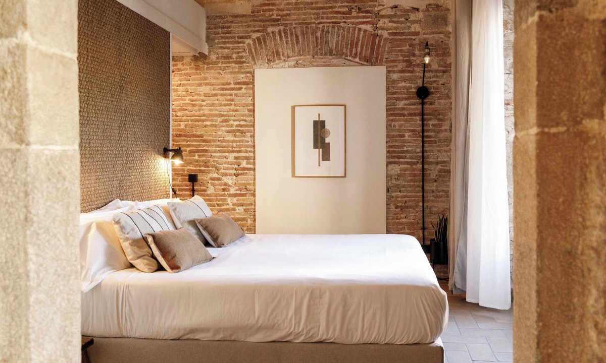 Old Town Apartment | One-Bedroom, fully equipped apartment with terraces and original architecture.