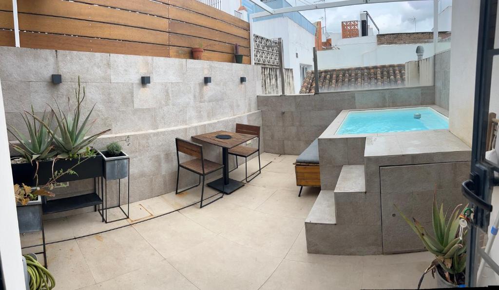 San Vicente Apartment | One&Lux Gran Poder - Modern loft with Private Pool and Terrace
