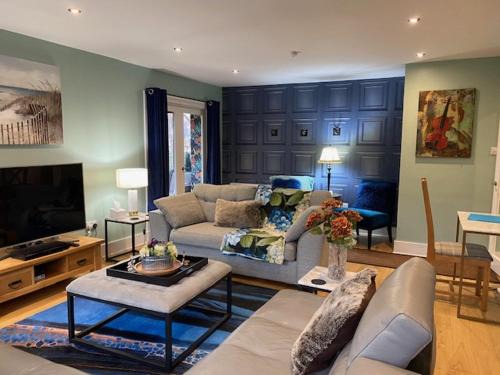 Dornoch House | Orcadia Sutherland Road Dornoch IV25 3SX