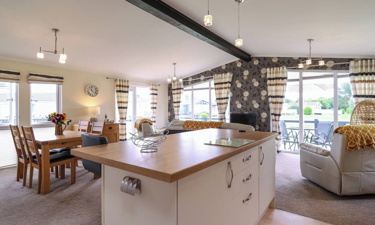 Leiston Cottage | Owls Retreat, Lodge 11