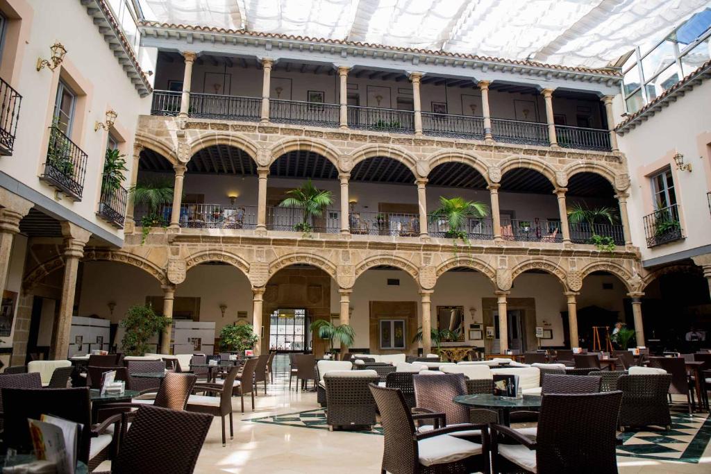 Old Town of Avila Hotel | Palacio de los Velada