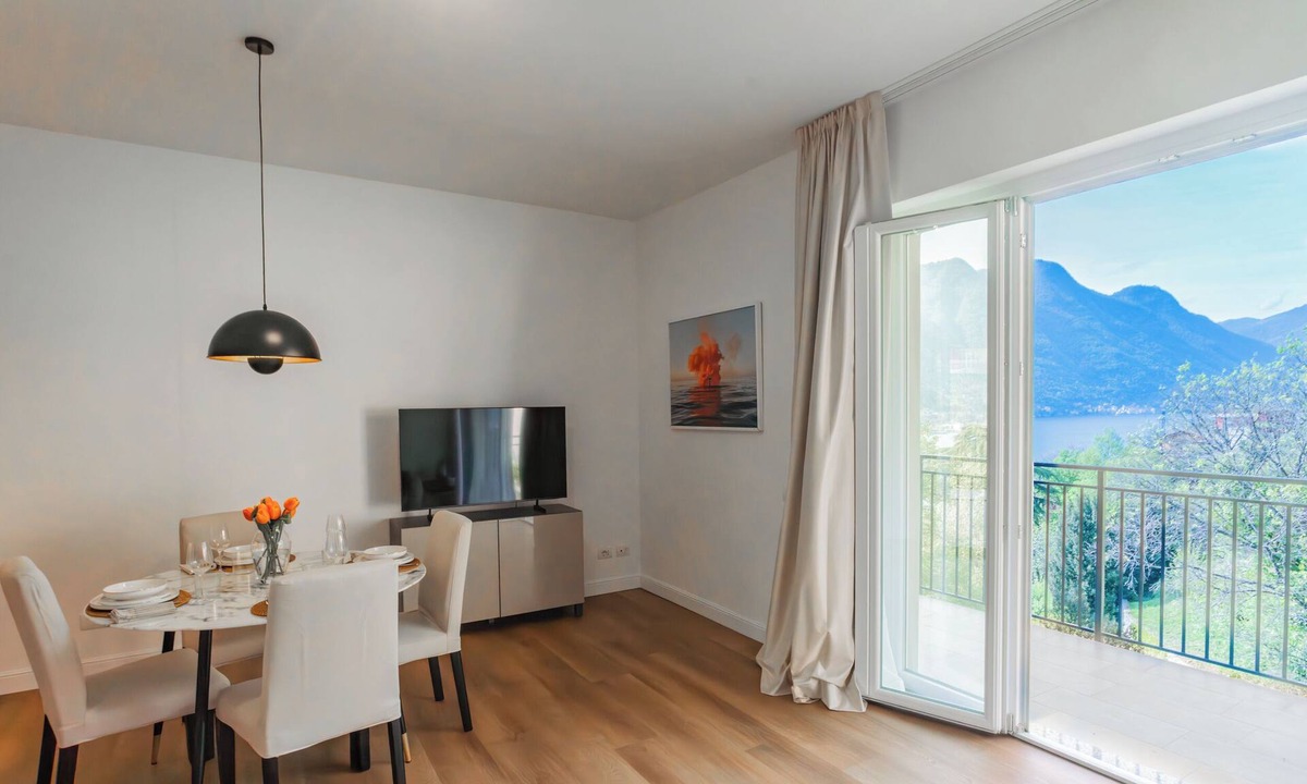 Pognana Lario Apartment | Panoramic Lake Pognana Suite 03