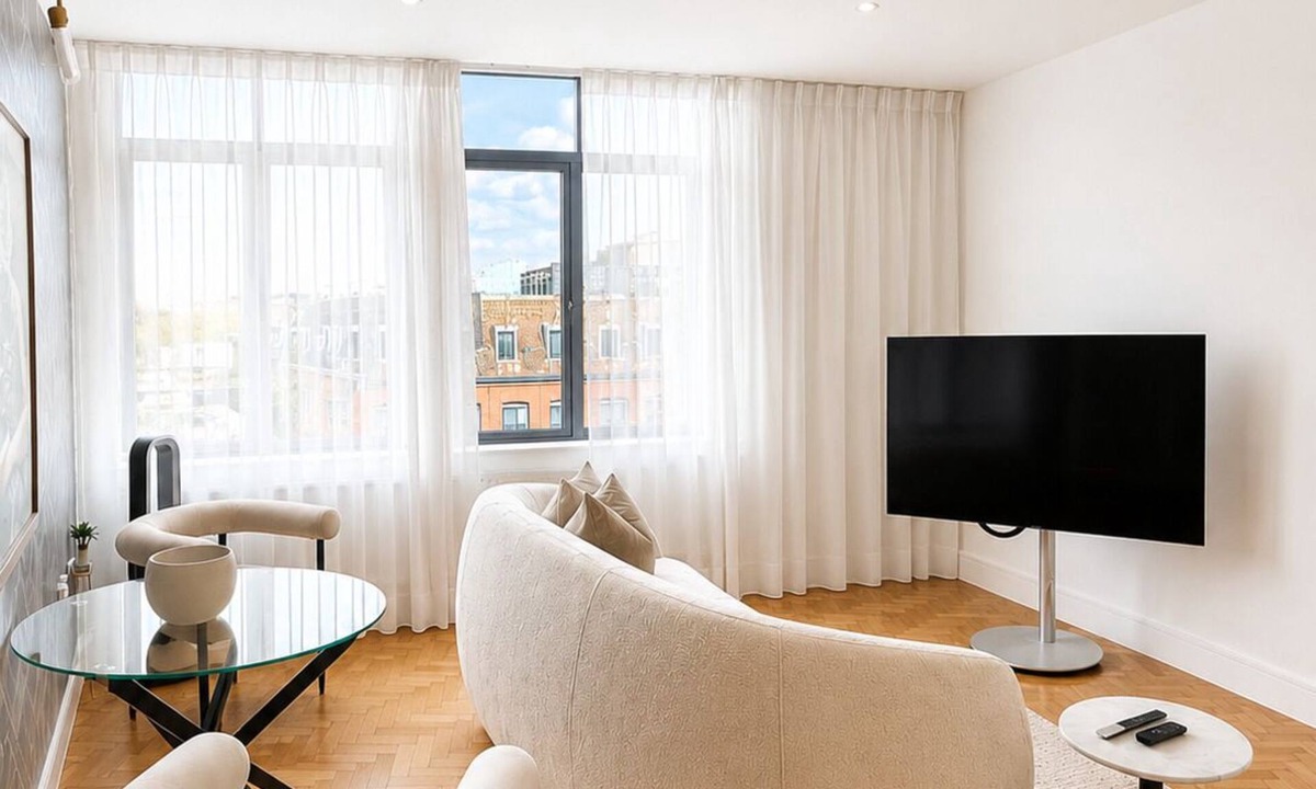 Great Baddow Apartment | Parkway House in Chelmsford Town