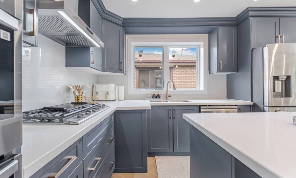 Brampton West House | Peaceful 2-bdrm Escape in a Prime Brampton Location