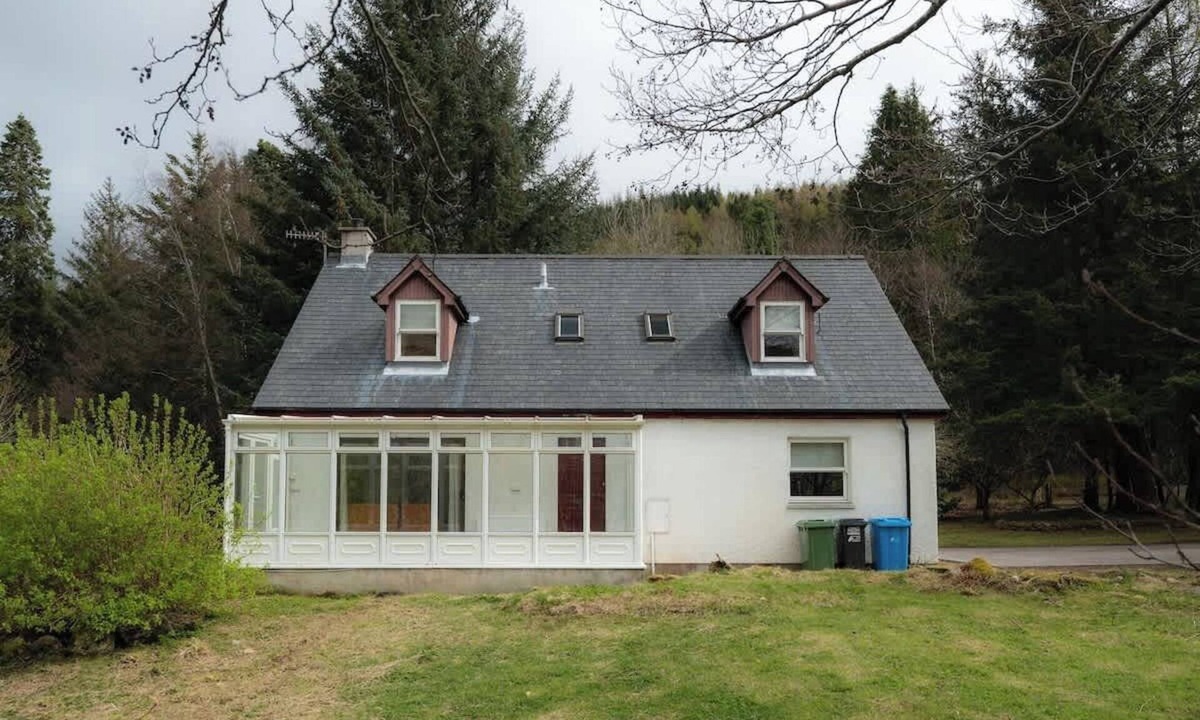 Lochbroom House | Peaceful 3BR Hideaway in the Scottish Highlands