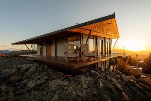 Whangamoa Villa | Peak View Retreat