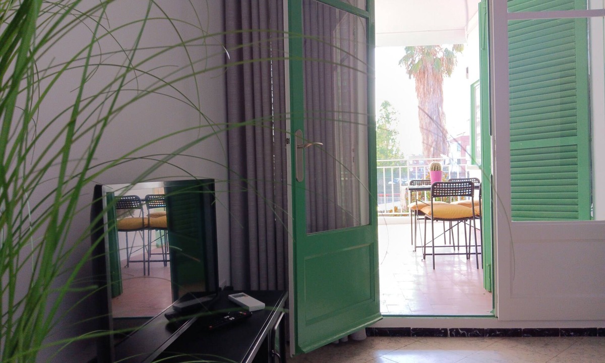 Malgrat de Mar Apartment | Piso Ideal Para Pasar Unos Días en Pareja, Amigos, Familia. Cerca de la Playa