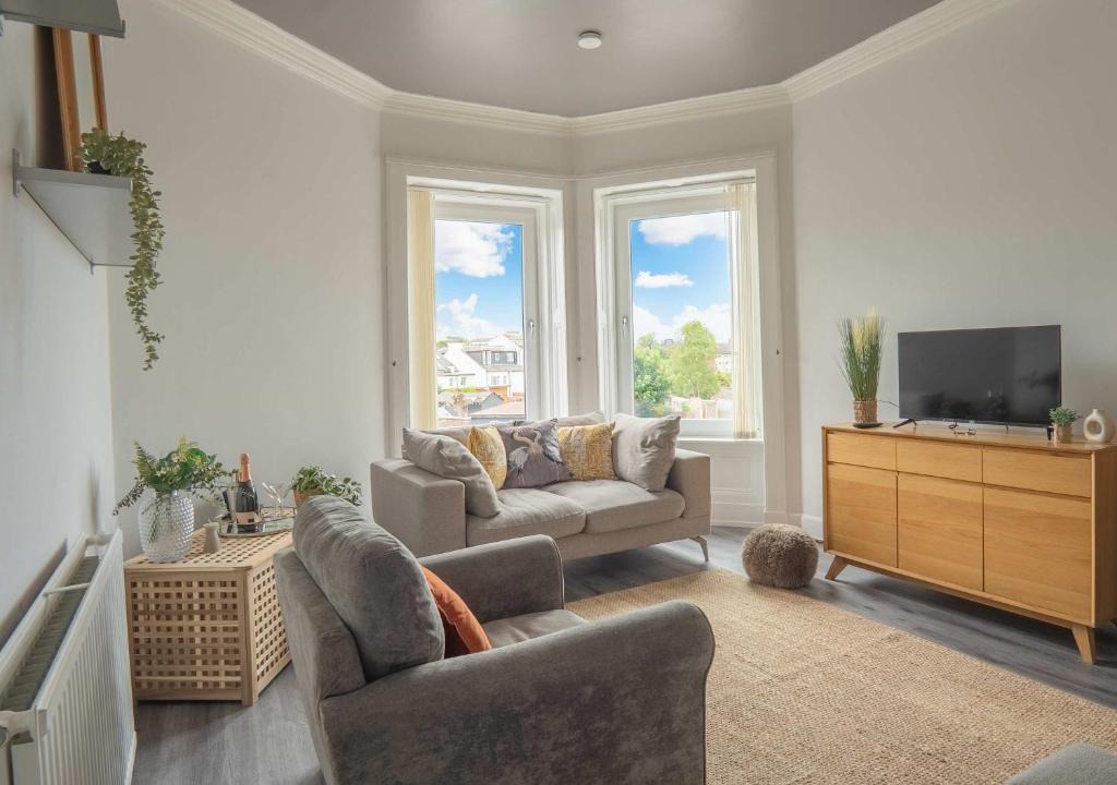 Ayr Apartment | Pitchside Escape