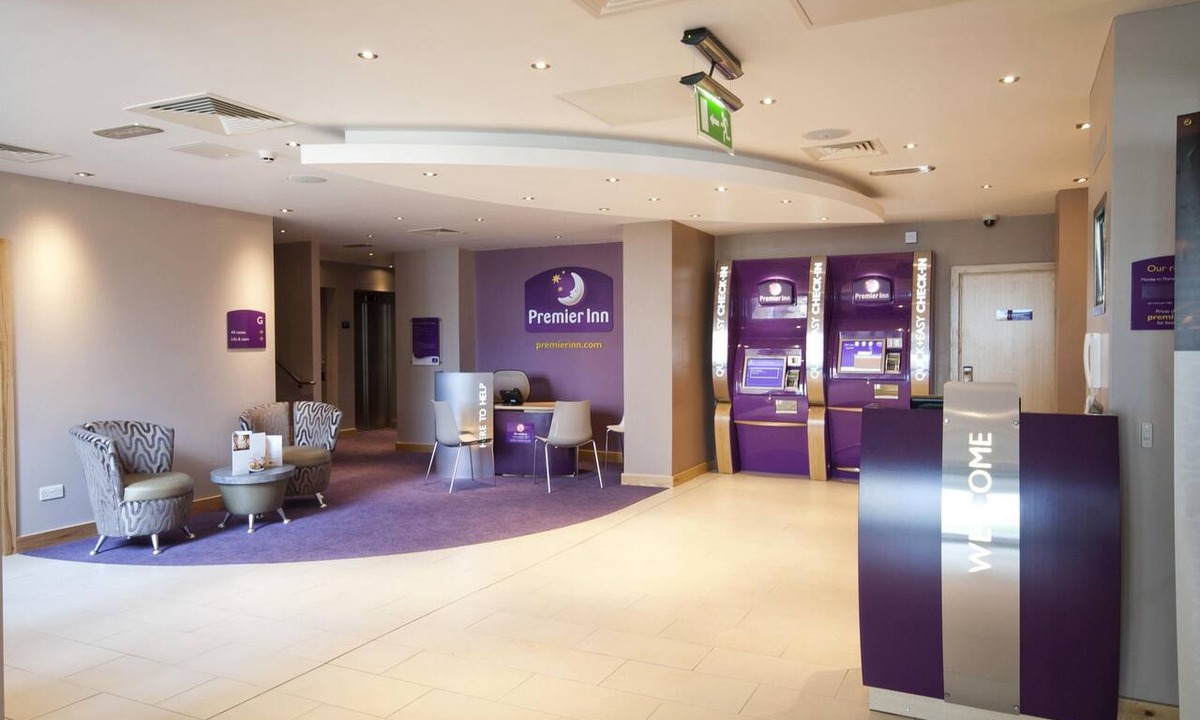 Newbridge Hotel | Premier Inn Edinburgh Airport - M9 Jct1