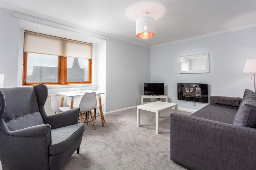 Prestwick Apartment | Prestwick Central - Donnini Apartments