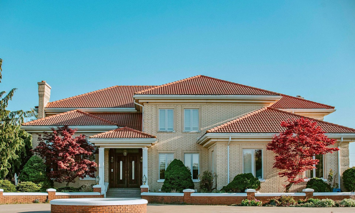 Lakeshore House | Private 48-Acre Estate | Luxury Retreat near Wine Country