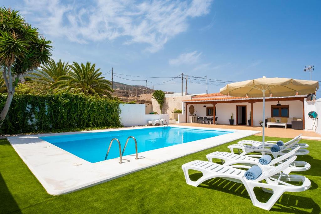 Guimar House | Private finca - Pool - Orchard - Wood-fired oven