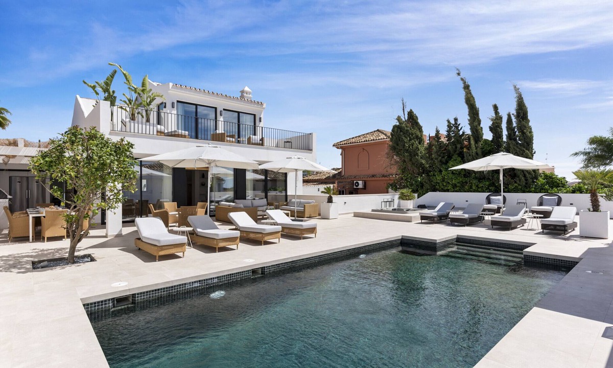 Marbella Villa | Private Luxury Villa Steps from the beach!