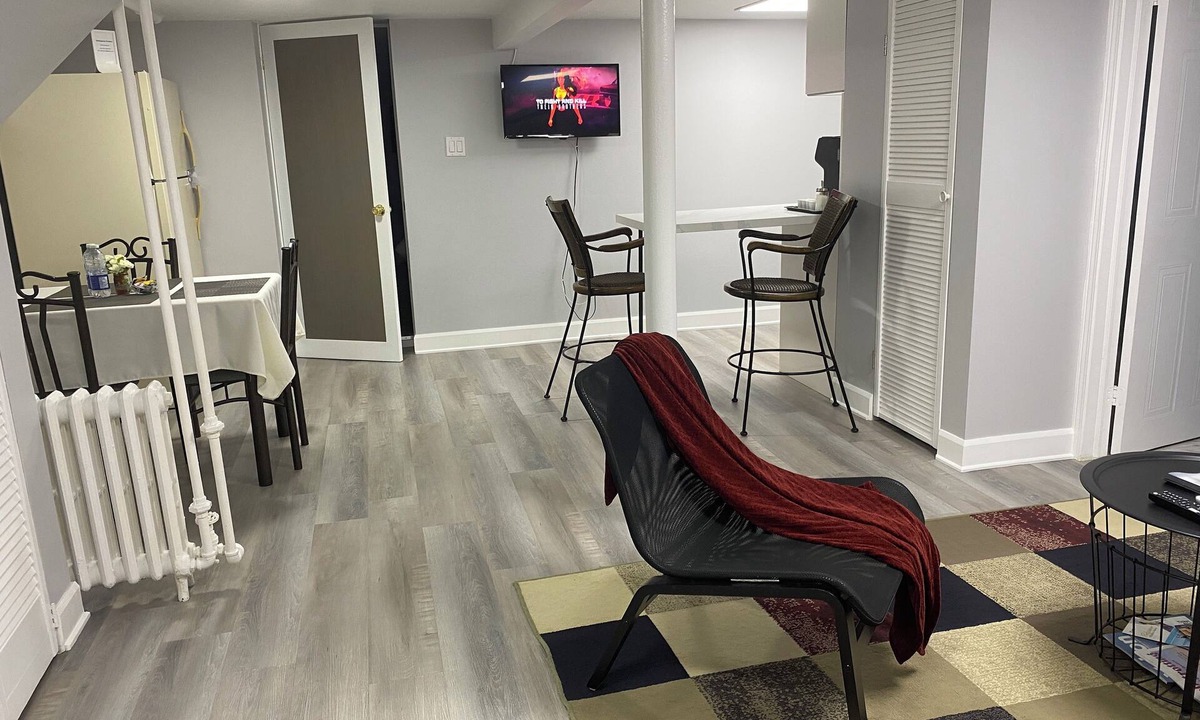 Clairlea House | Private one-bedroom apartment with separate entrance + free parking