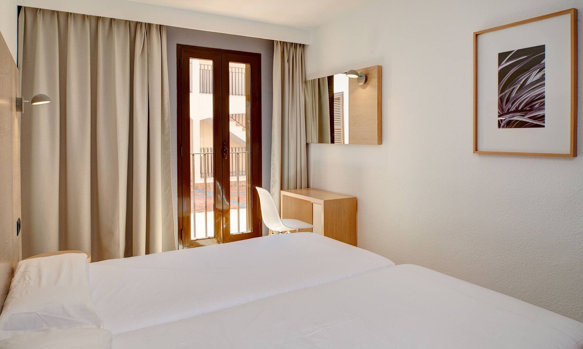 Cala Bona Resort | Protur Floriana Resort Aparthotel - All inclusive