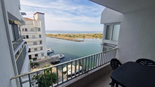 Santa Margarida Apartment | Puerto Canal 33