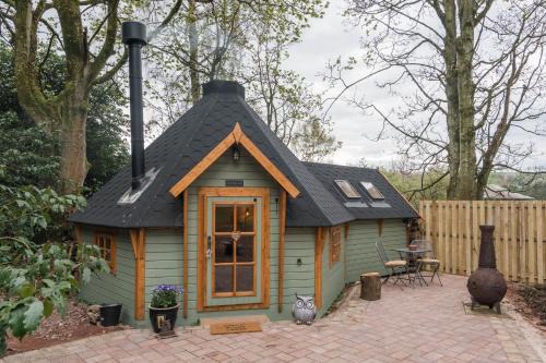 Carluke House | Punch Tree Cabins Outdoor Bath & Wood Burner