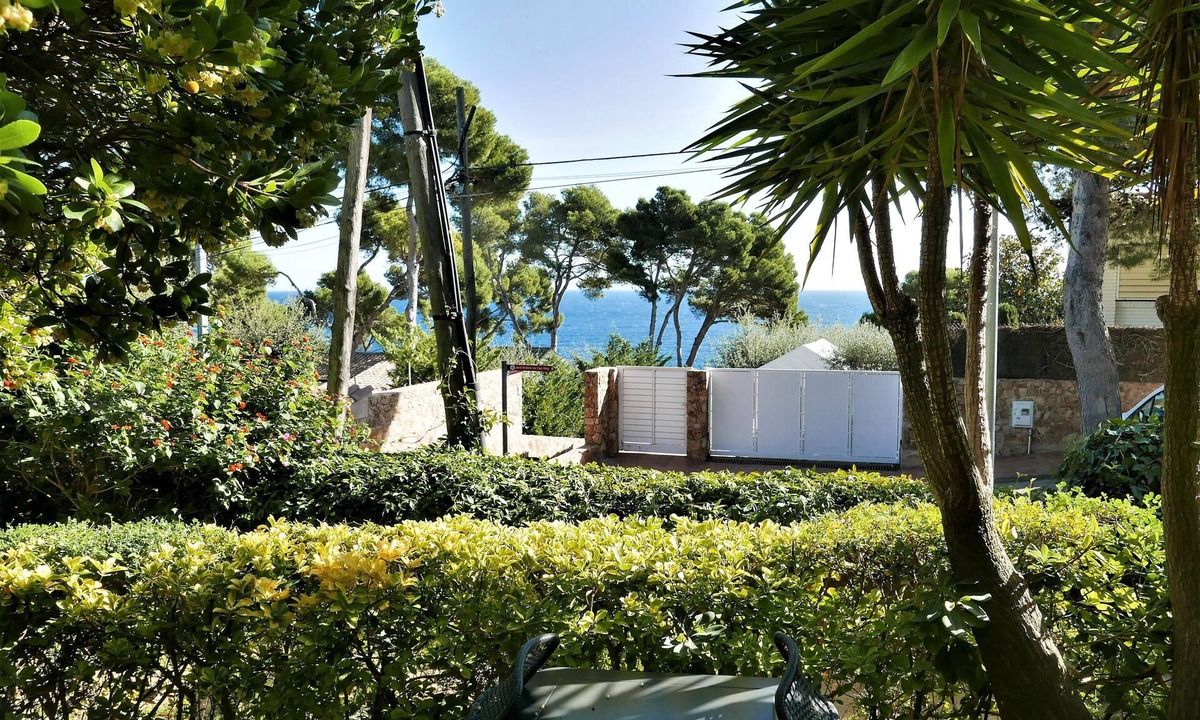 Calella de Palafrugell Apartment | Renovated apartment with sea views, Golfet