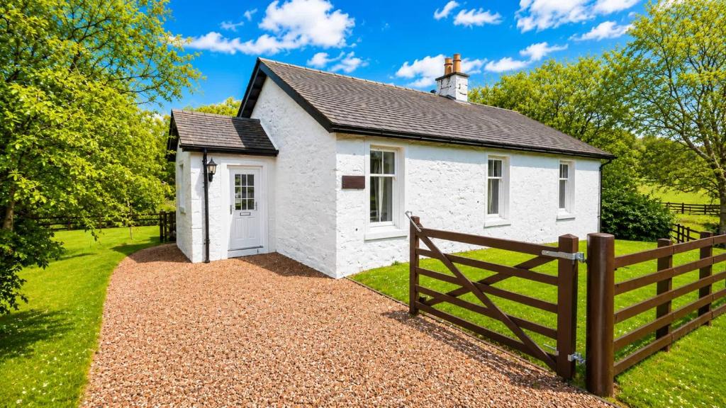 Rothesay House | Rhubodach Cottage