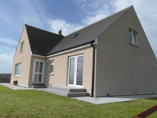 Gorseness House | Riff Farmhouse, ideal for exploring Orkney