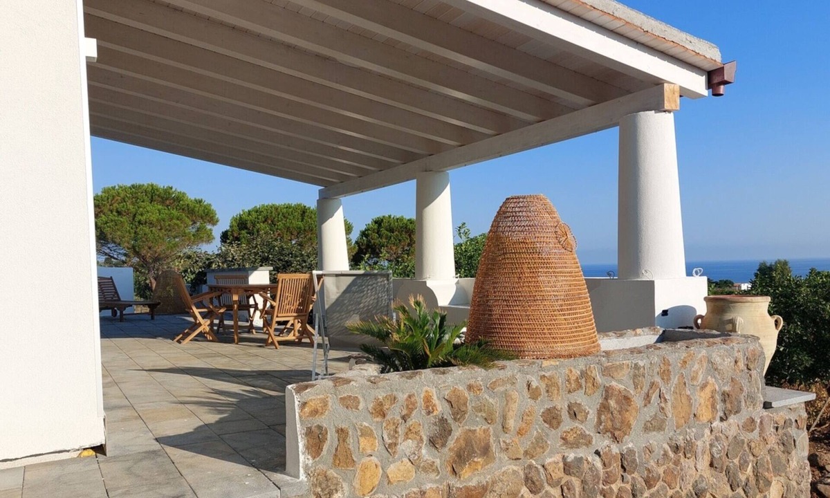 Ustica Apartment | Romantic apartment in stunning sea view