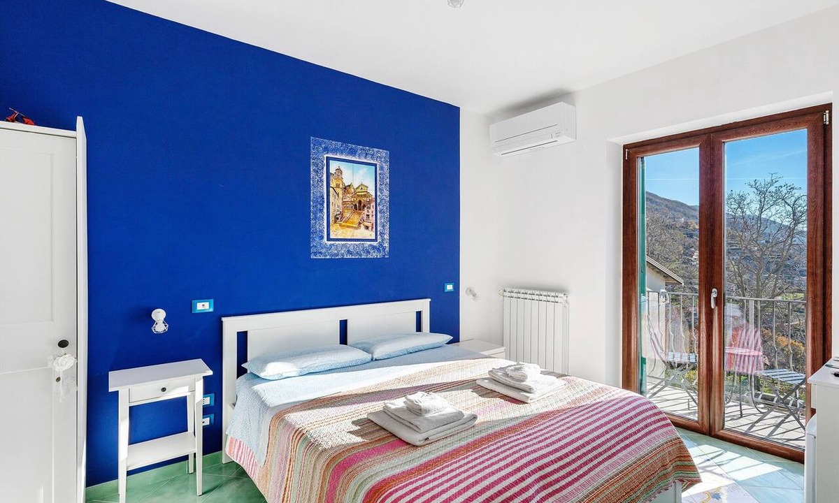 Agerola Apartment | Room 'Amalfi' with Sea View, Wi-Fi and Air Conditioning