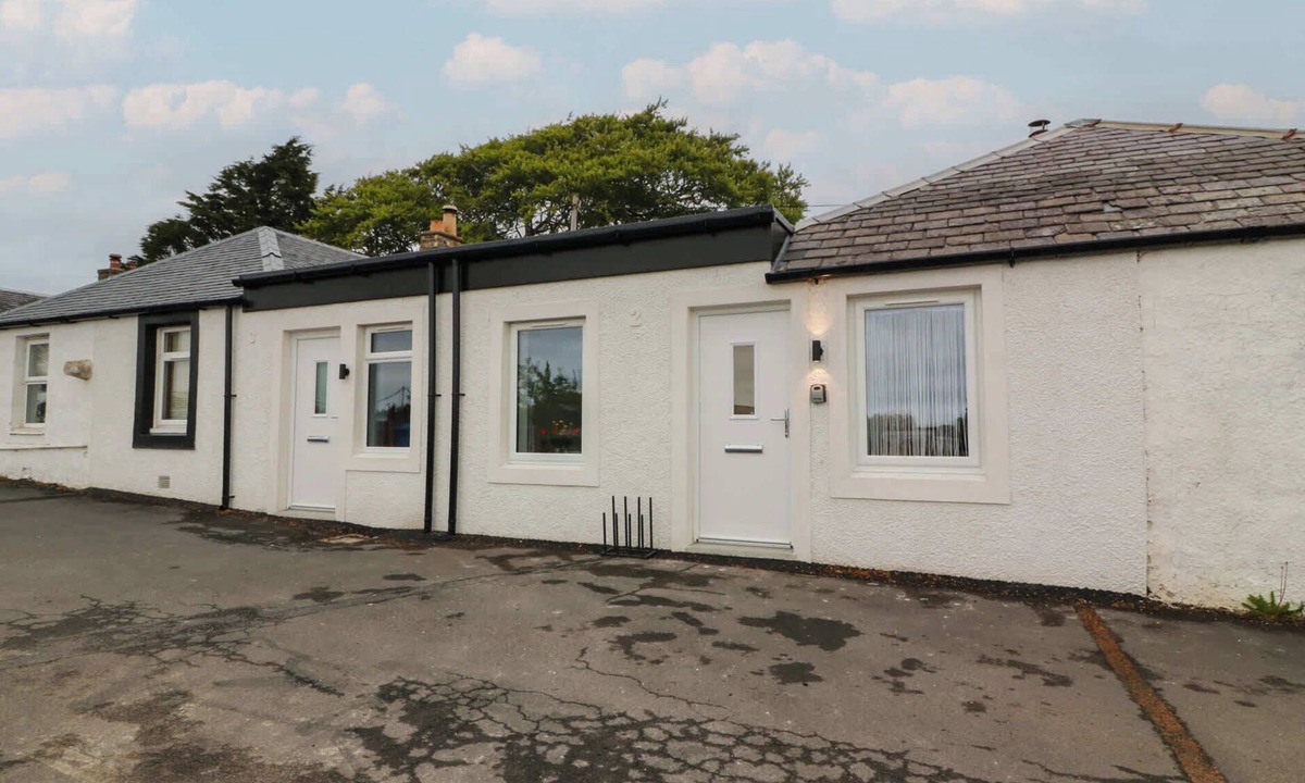 Irvine Cottage | Rosalin Cottage near to Irvine