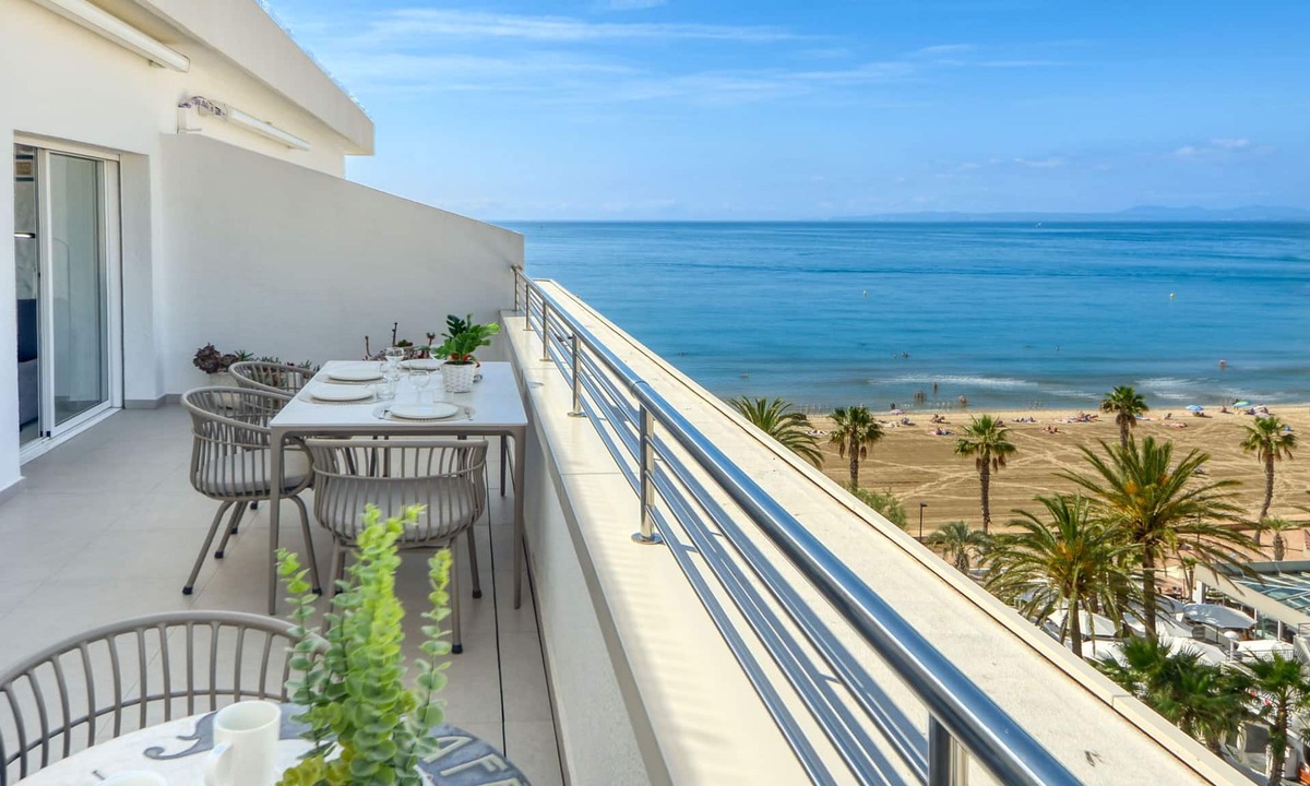 Santa Margarida Apartment | Roses Holiday Center by Interhome