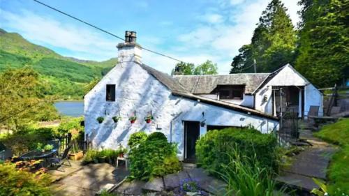 Arrochar House | Rowantree Cottage
