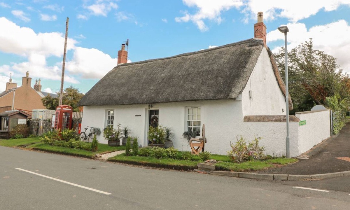 Kirk Yetholm Cottage | Rowantree Cottage, Town Yetholm And Kirk Yetholm
