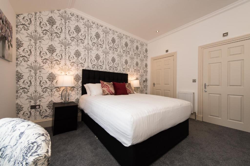 New Town Apartment | Royal Princes Suites