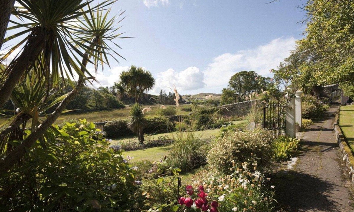 Scourie Bed & Breakfast | Scourie Lodge B&B and Gardens