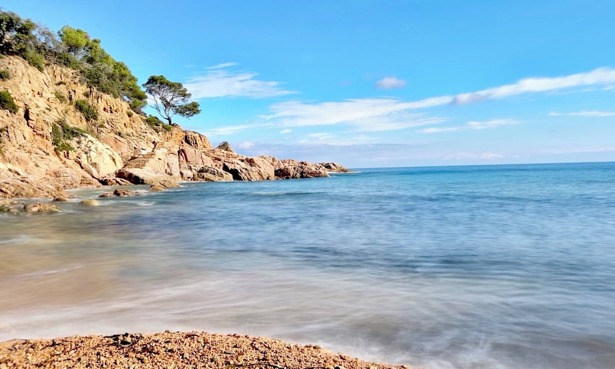 Salionc Apartment | 🏖️ Sea Views + Private Beach. What Else?
